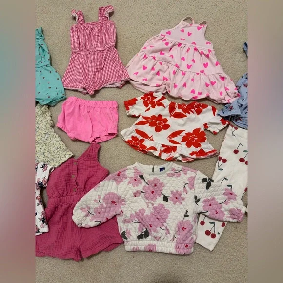 18 pieces Toddler Girl Clothes 18-24 months - Picture 3 of 6